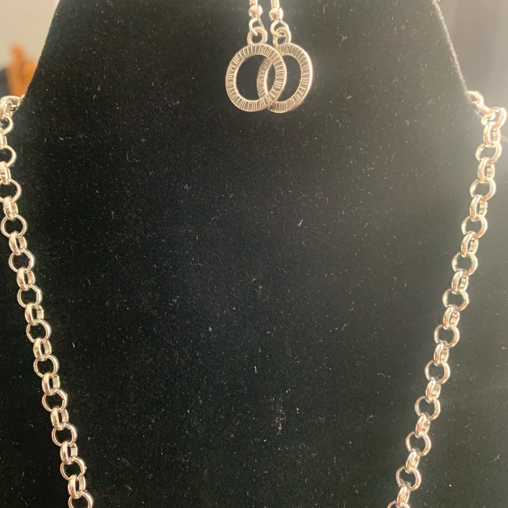 Necklace Set - Picture 3 of 3